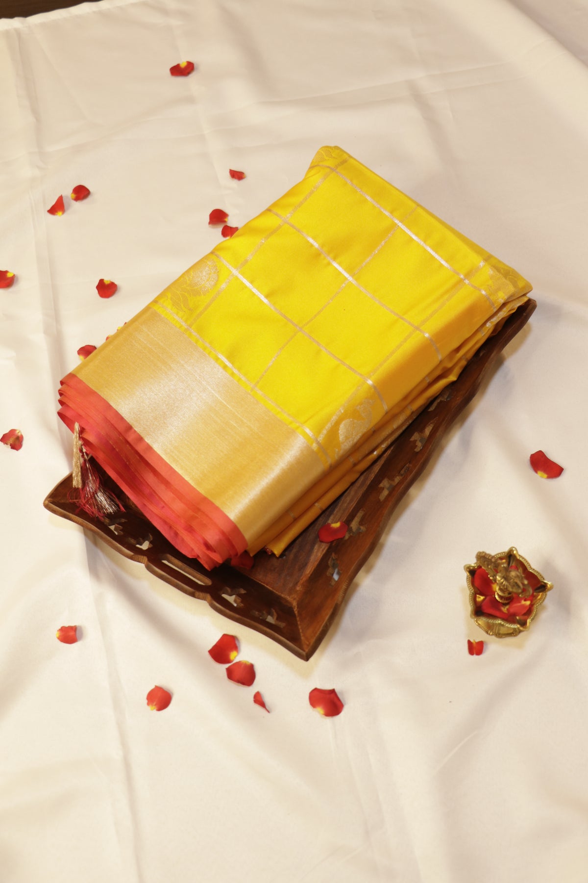 Pure Silk Saree - Vibrant Lemon Yellow with Coral Red - SLKEQ001