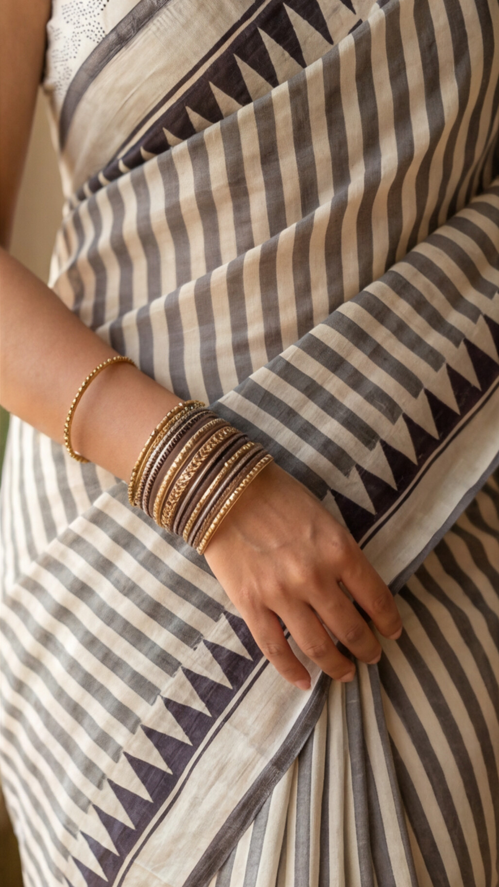 Linen Cotton Saree - Grey Stripes - LCEQ003