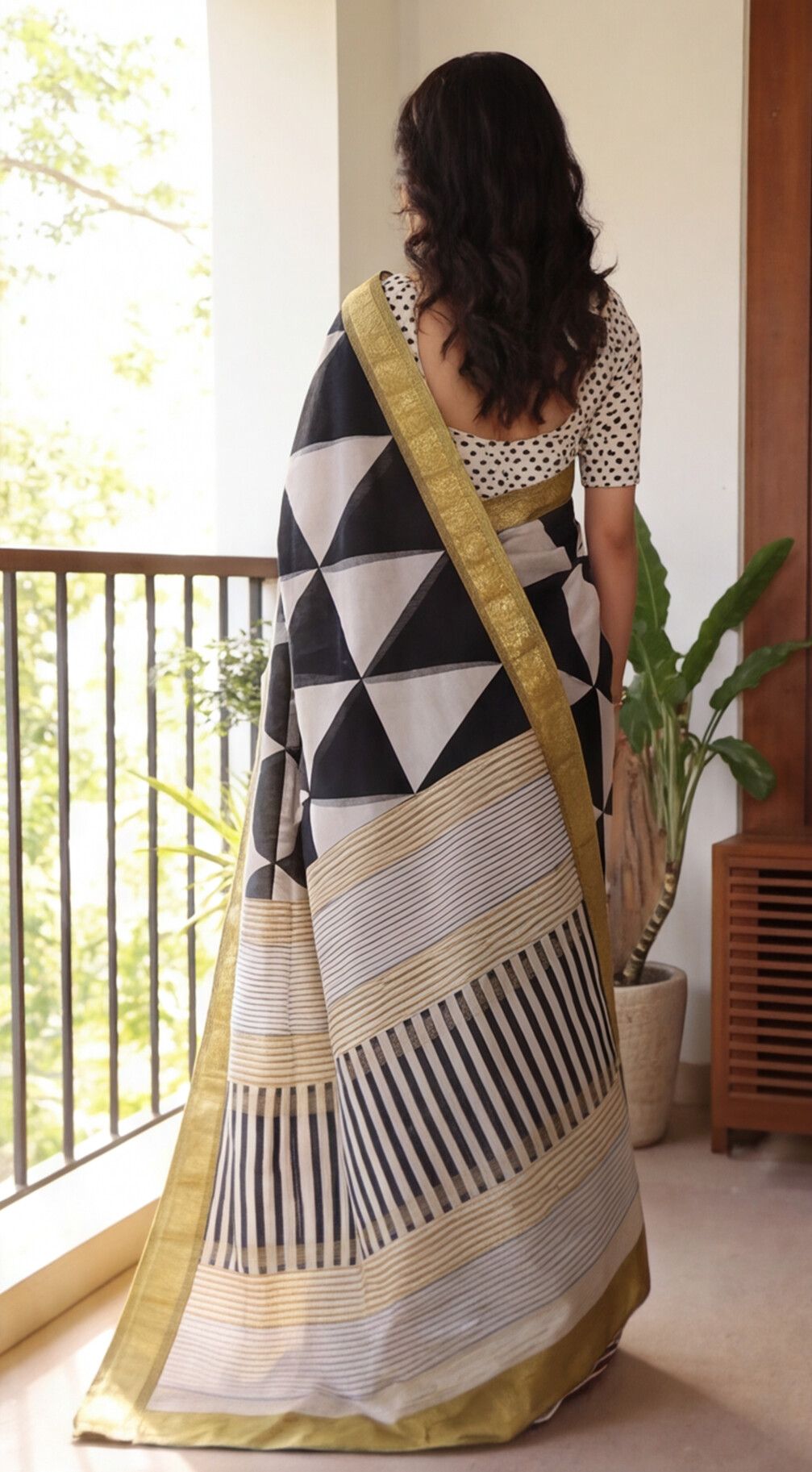 Maheshwari Silk Saree - Ivory with Black and Mustard Border