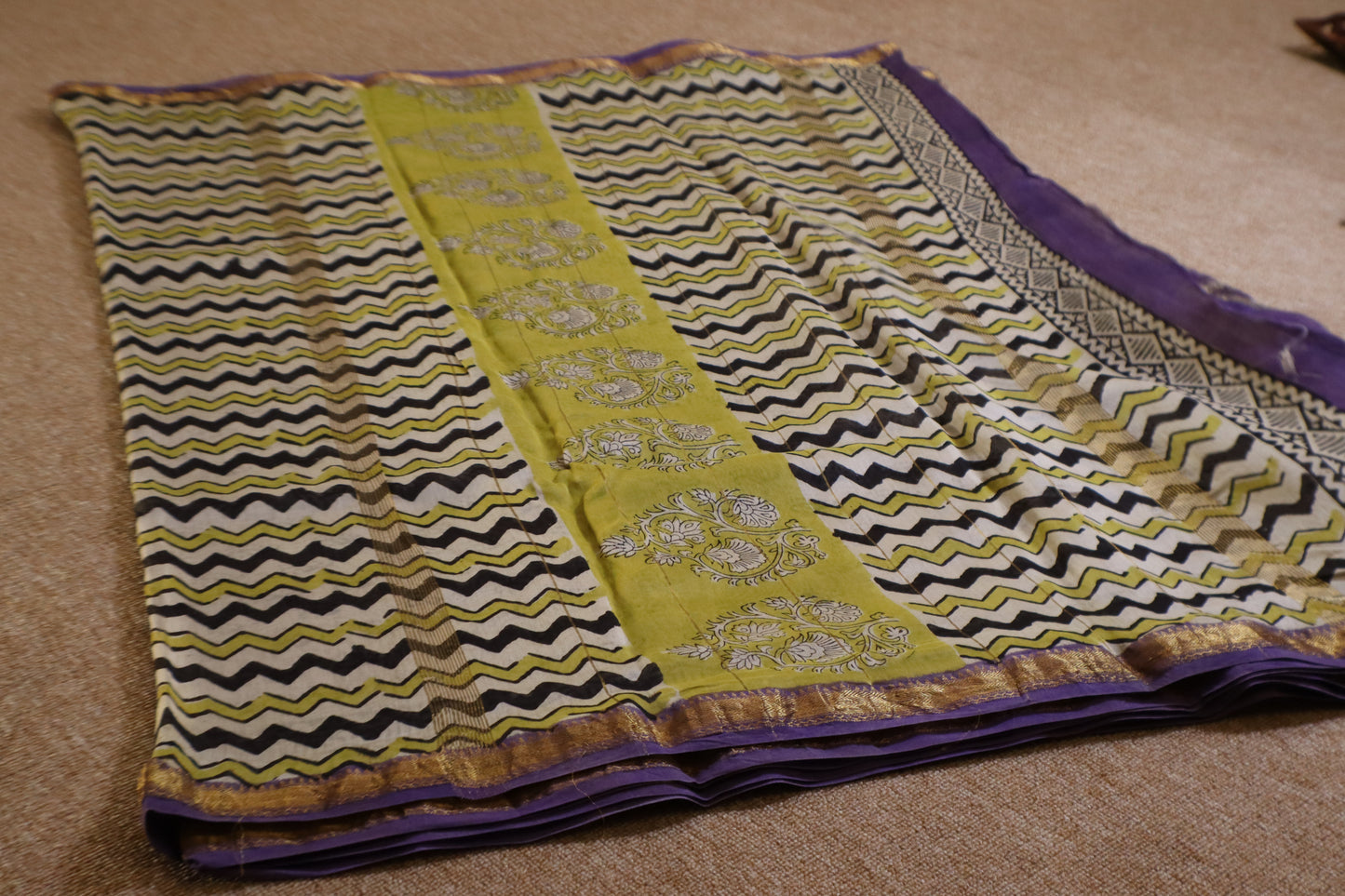 Maheshwari Silk Saree - Lavender Mango Motifs