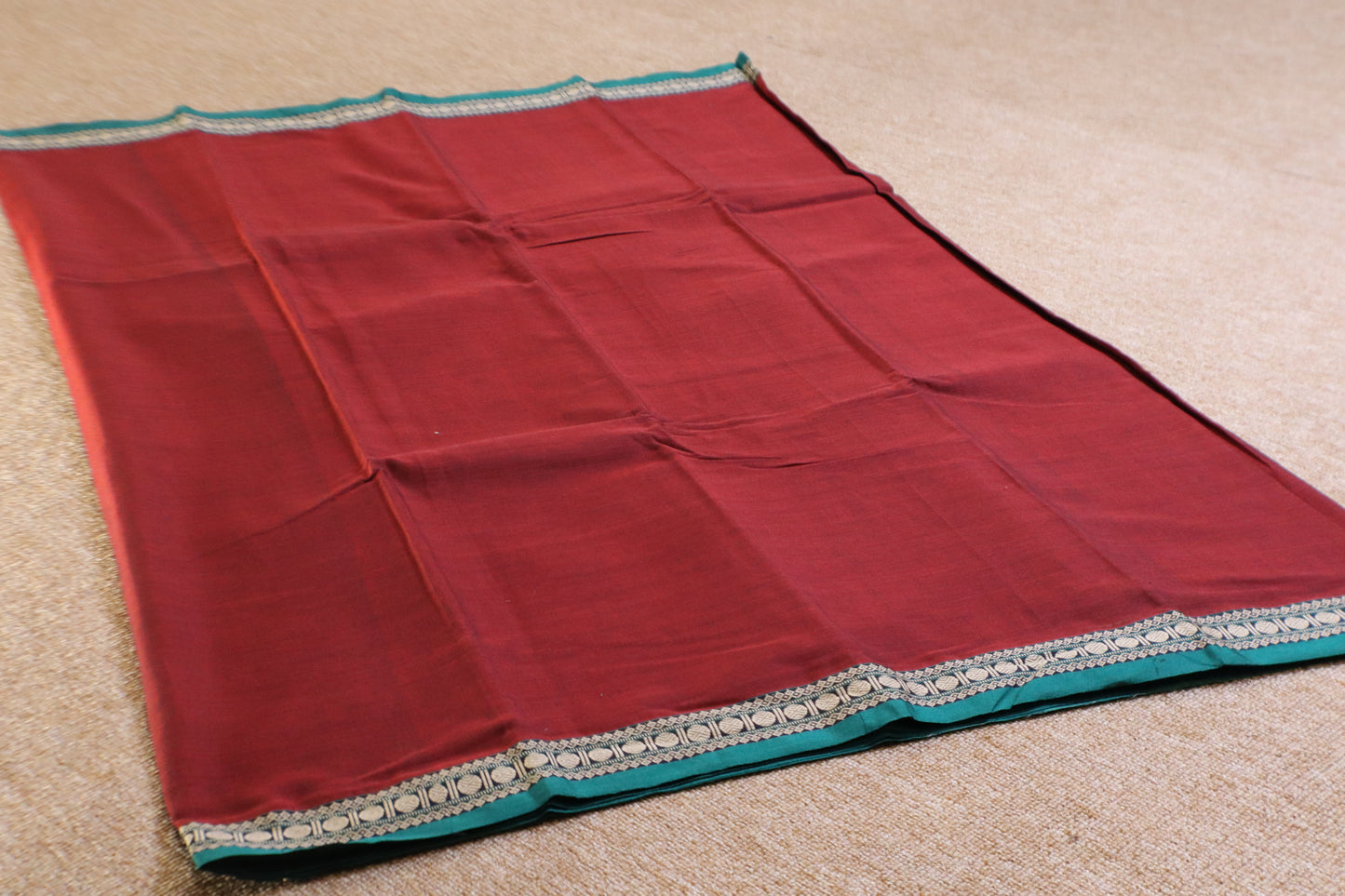 Narayanpet Saree - Maroon with Green Border - NPEQ017