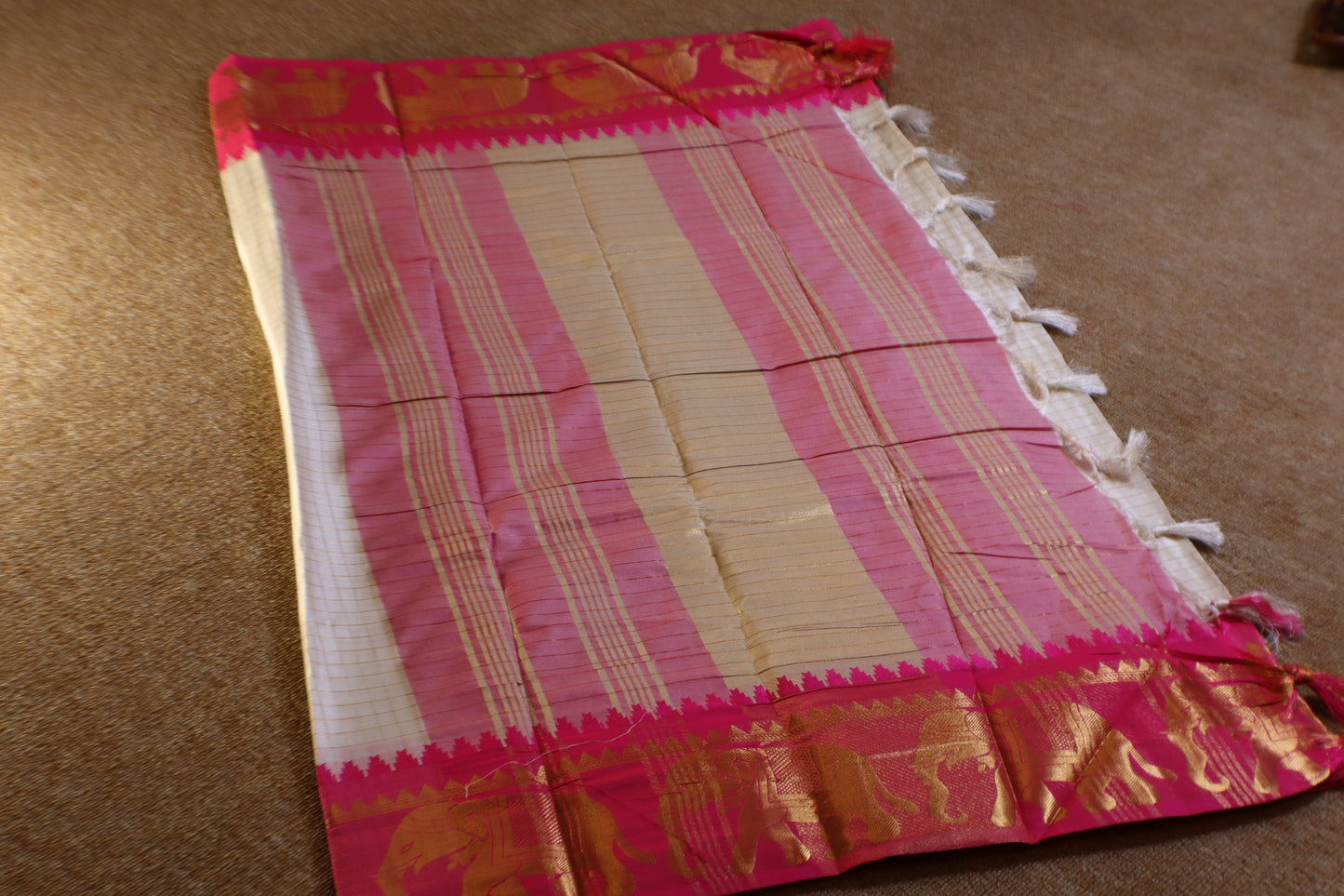 Silk Checked Saree - White with Pink