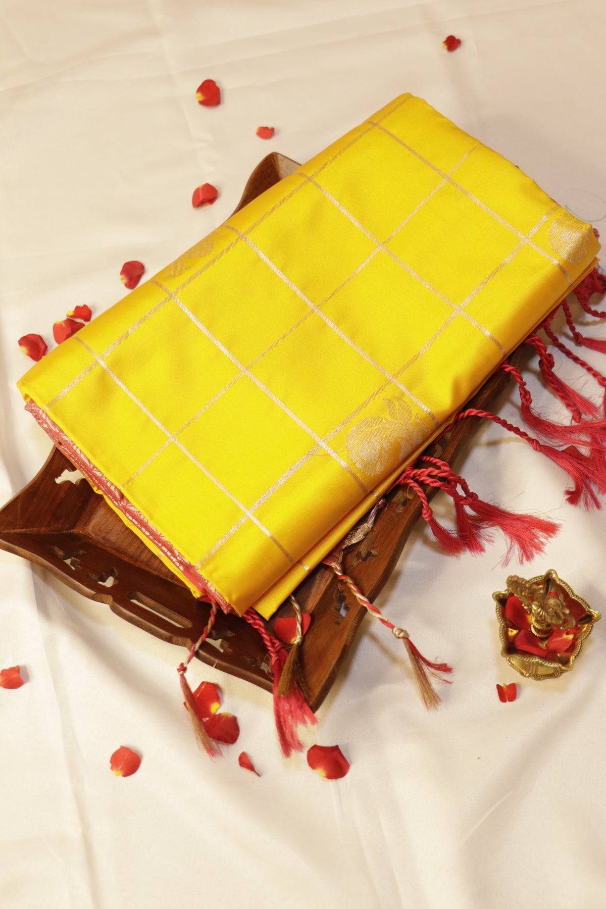 Pure Silk Saree -  Vibrant Lemon Yellow with Coral Red - SLKEQ001